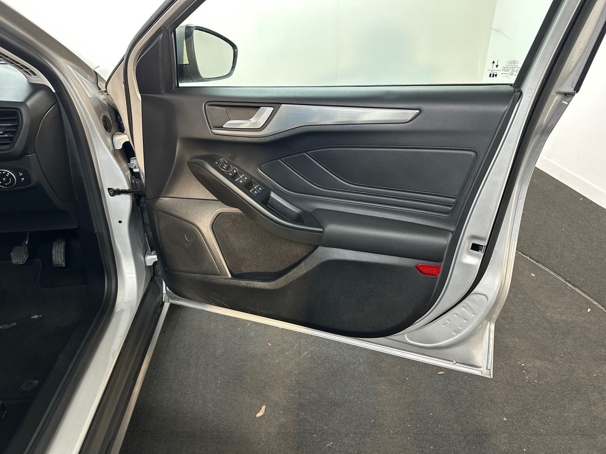 Used Ford Focus 2021 for sale - 76796577: Photo 35