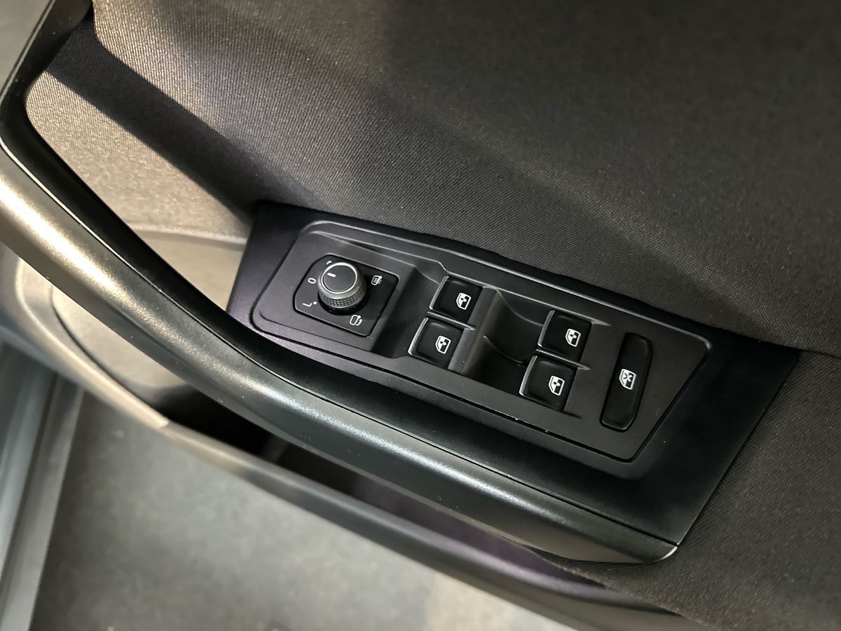 Used Volkswagen T-Roc 2021 for sale - 77285613: Photo 25