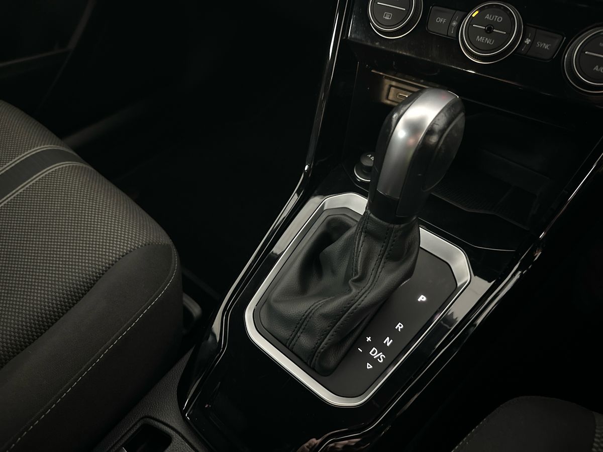 Used Volkswagen T-Roc 2021 for sale - 77285613: Photo 28