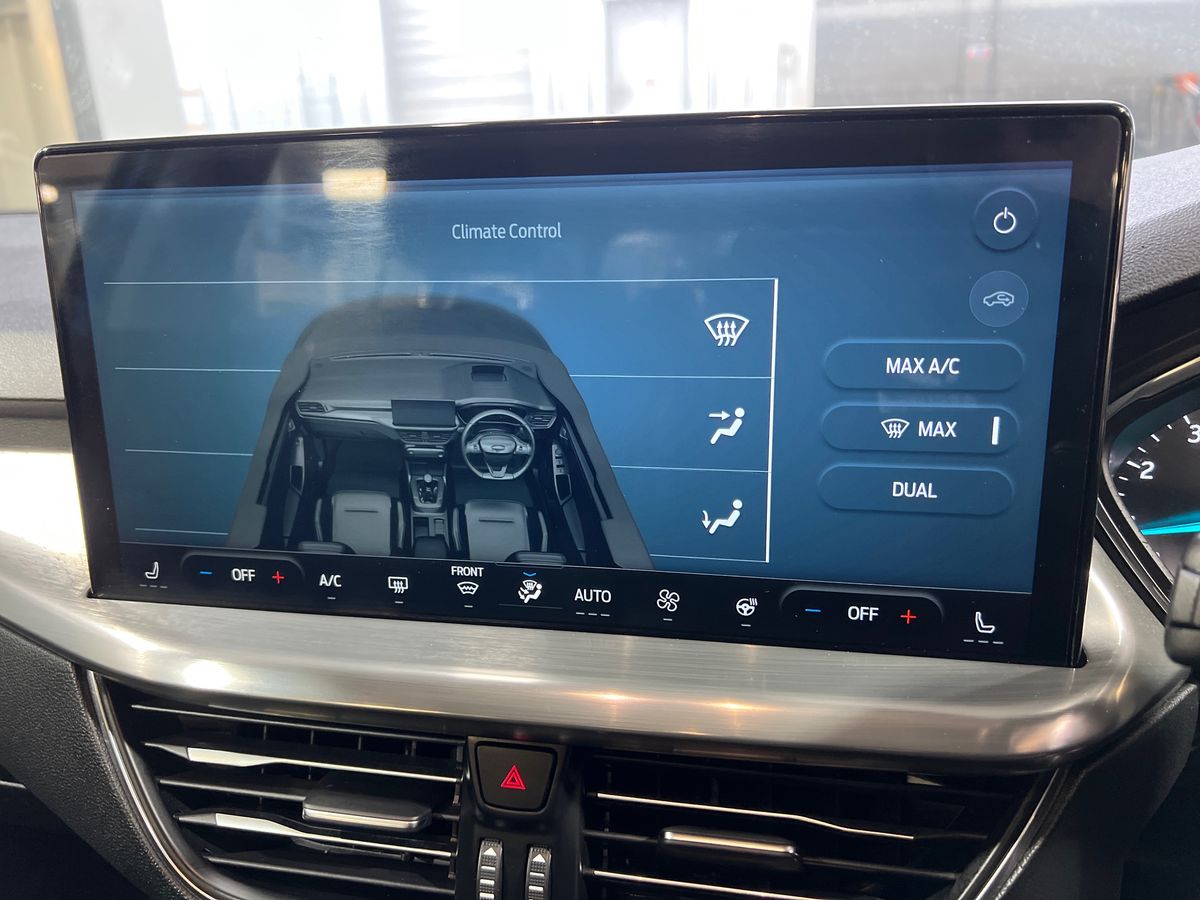 Used Ford Focus 2023 for sale - 76722077: Photo 22