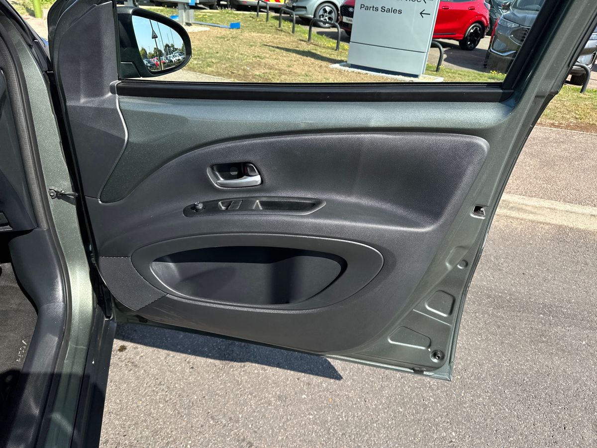 Used Toyota Aygo X 2022 for sale - 76338946: Photo 35