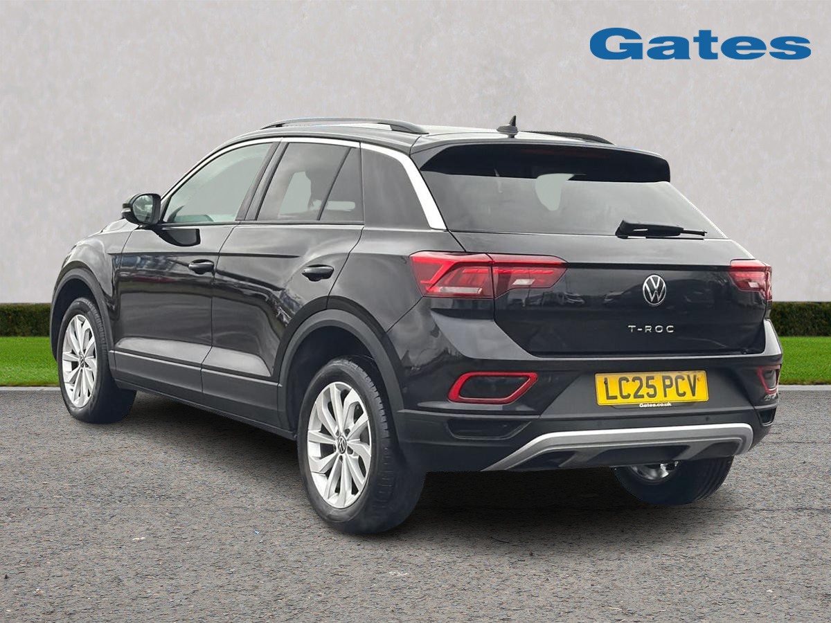 Used Volkswagen T-Roc 2025 for sale - 77630796: Photo 5