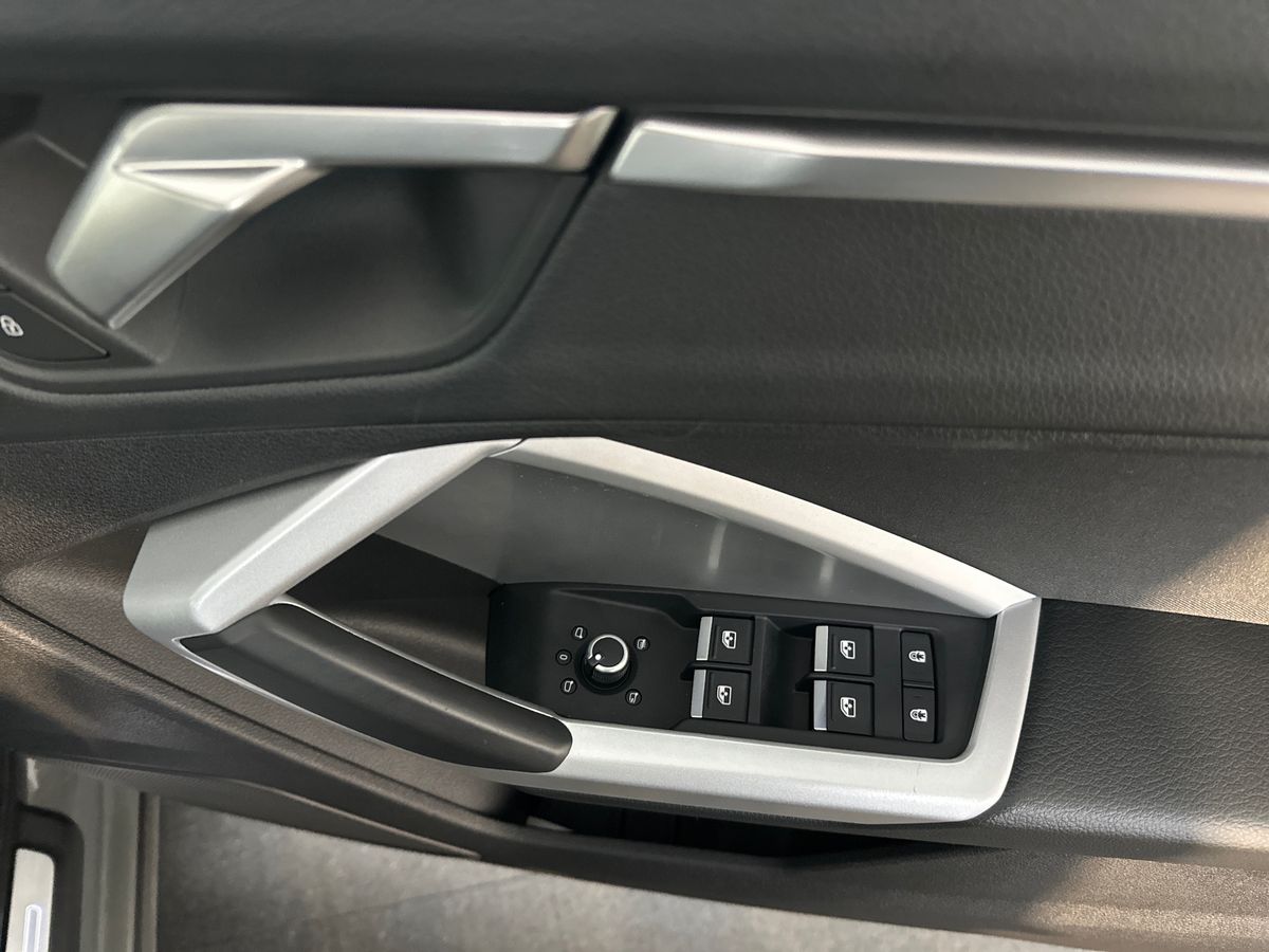 Used Audi Q3 2023 for sale - 76780355: Photo 25