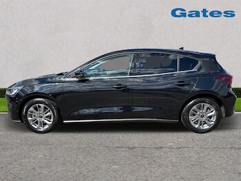 Used Ford Focus 2023 for sale - 76033894: Photo 4