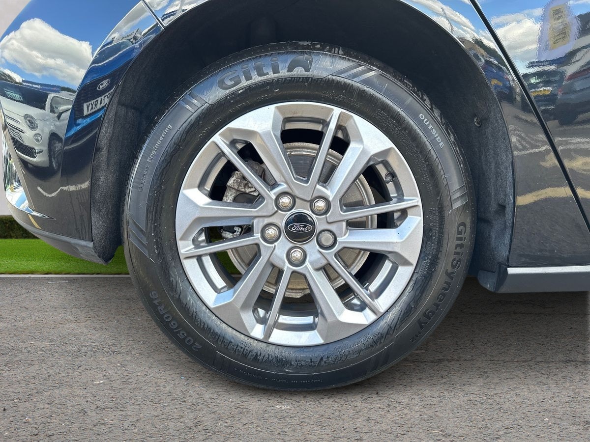 Used Ford Focus 2023 for sale - 76033894: Photo 9
