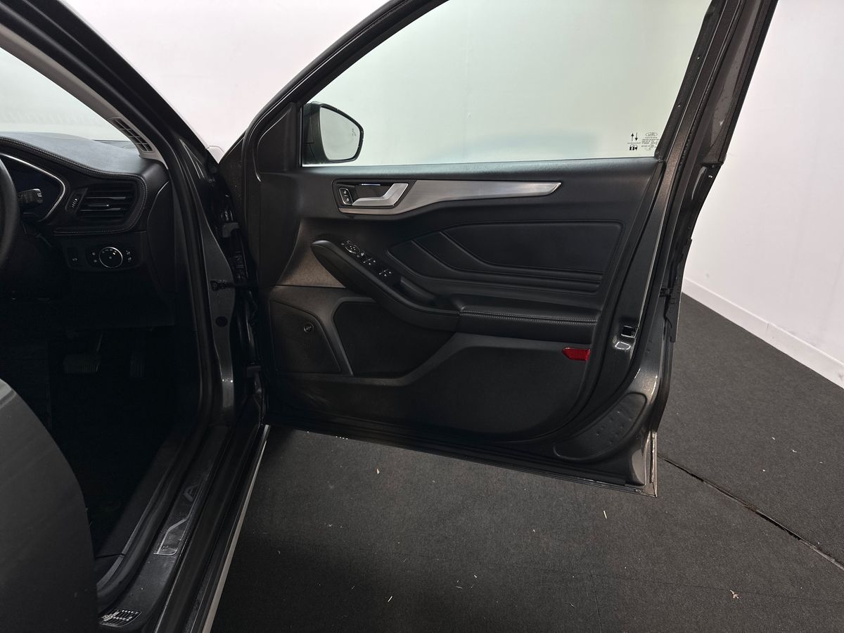 Used Ford Focus 2020 for sale - 77326327: Photo 35