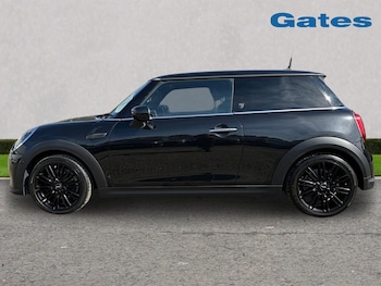 Used MINI Hatch 2023 for sale - 79367153: Photo