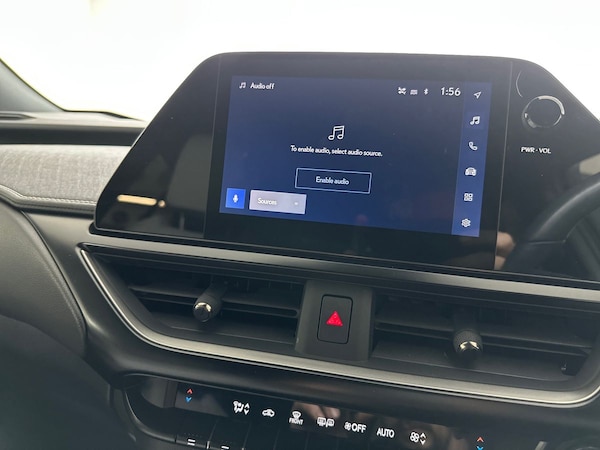 Used Lexus UX 2023 for sale - 76124672: Photo 19