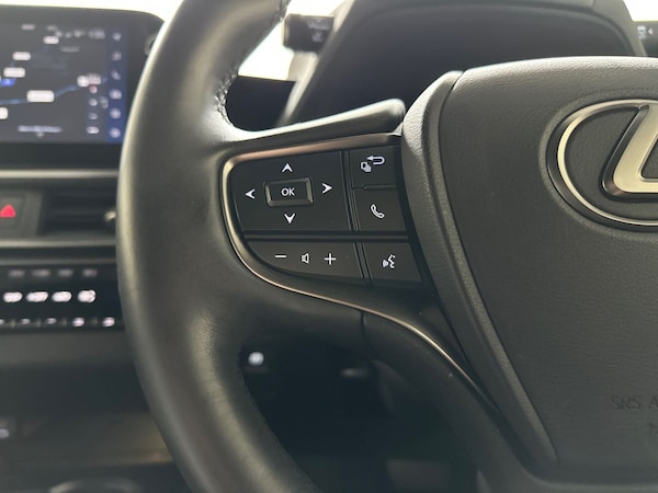 Used Lexus UX 2023 for sale - 76124672: Photo 26