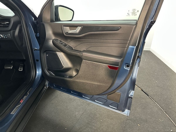 Used Ford Kuga 2023 for sale - 76146110: Photo 35