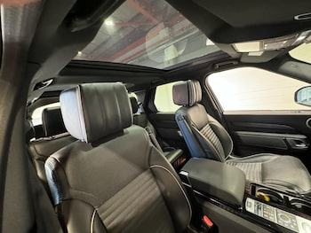 Used Land Rover Discovery 2019 for sale - 79116869: Photo