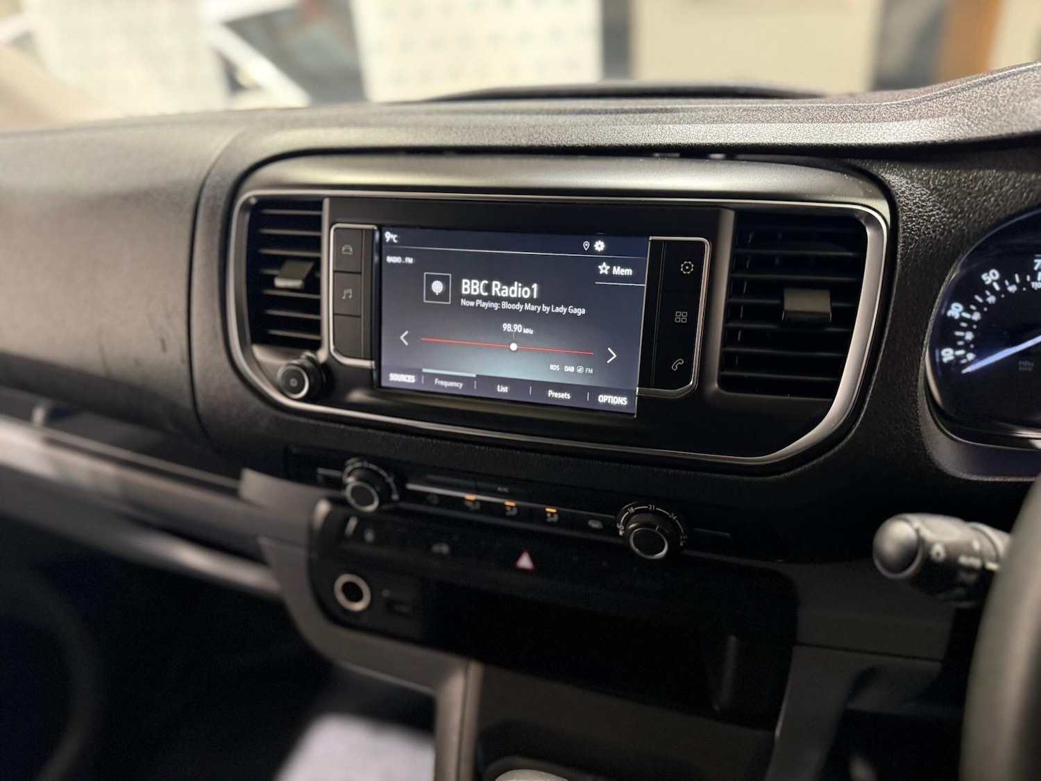 Used Vauxhall Vivaro 2020 for sale - 77597756: Photo 9