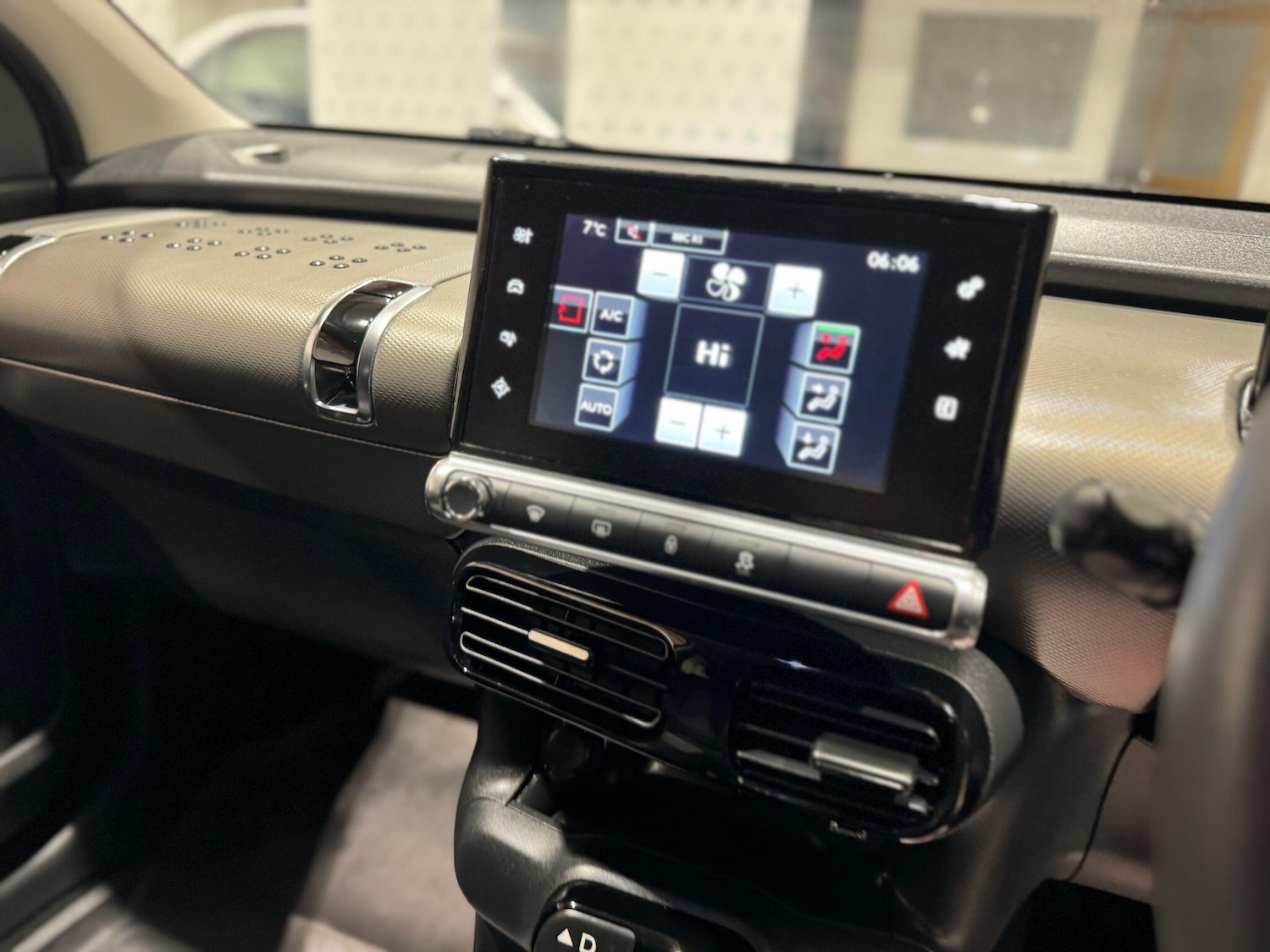 Used Citroen C4 Cactus 2017 for sale - 77412049: Photo 14