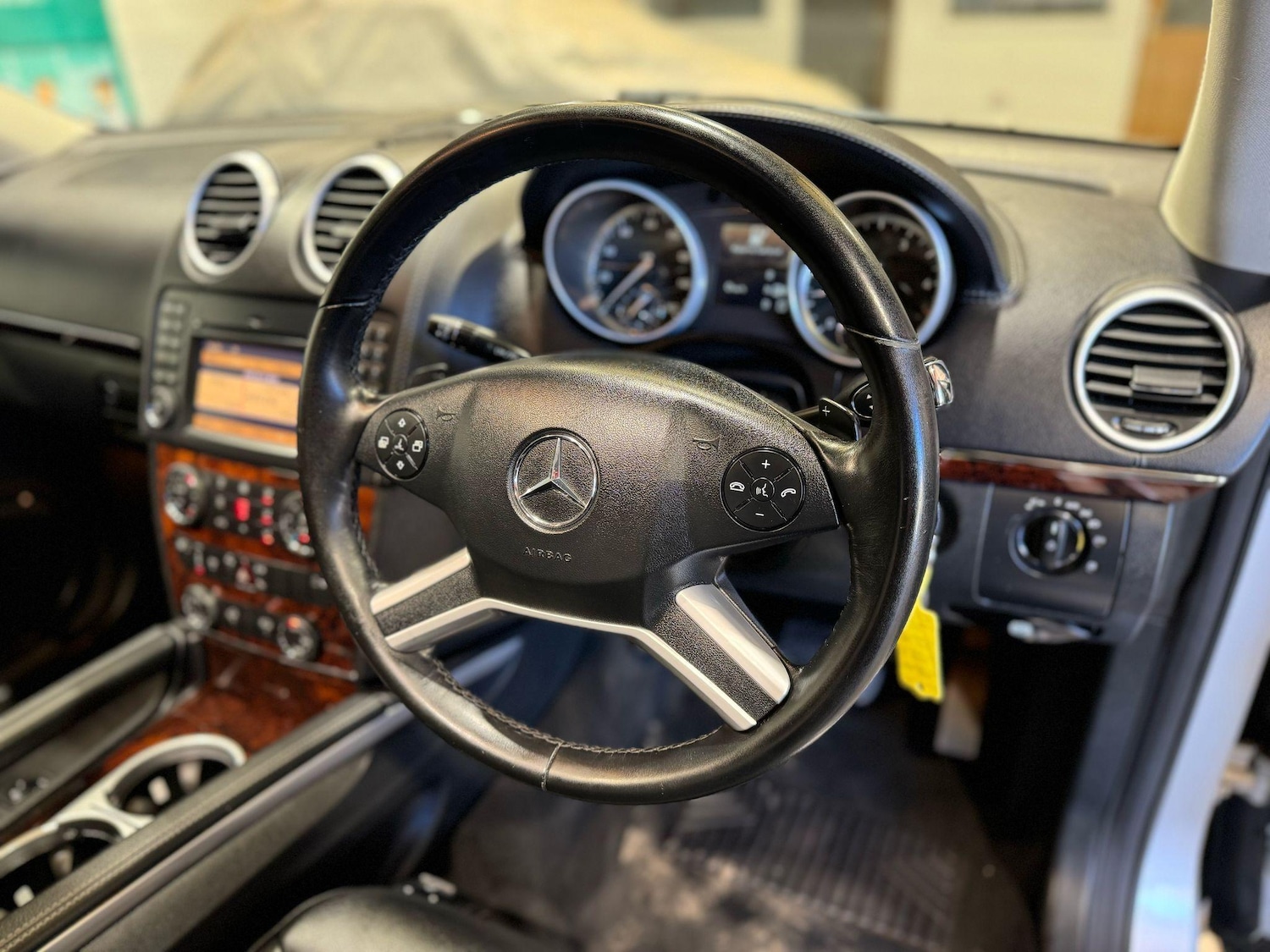 Used Mercedes-Benz GL Class 2011 for sale - 77372635: Photo 15