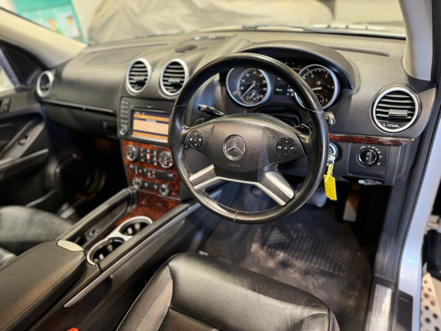 Used Mercedes-Benz GL Class 2011 for sale - 77372635: Photo 9