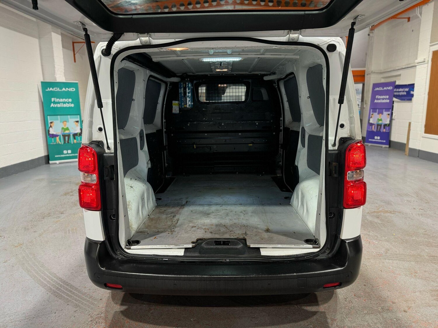 Used Toyota ProAce 2020 for sale - 77372590: Photo 18