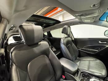 Used Hyundai Santa Fe 2016 for sale - 79658294: Photo