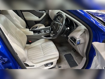 Used Jaguar F-Pace 2019 for sale - 79452646: Photo