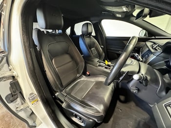 Used Jaguar XF 2016 for sale - 79116419: Photo