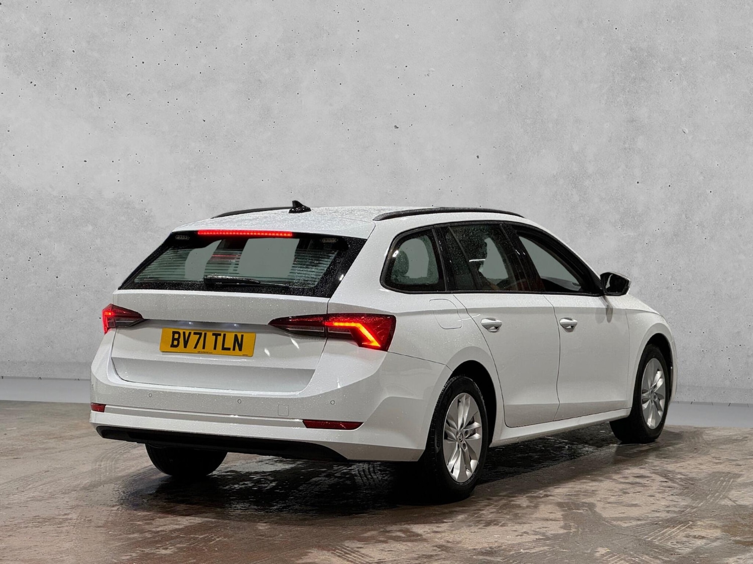 Used Skoda Octavia 2021 for sale - 77372610: Photo 3