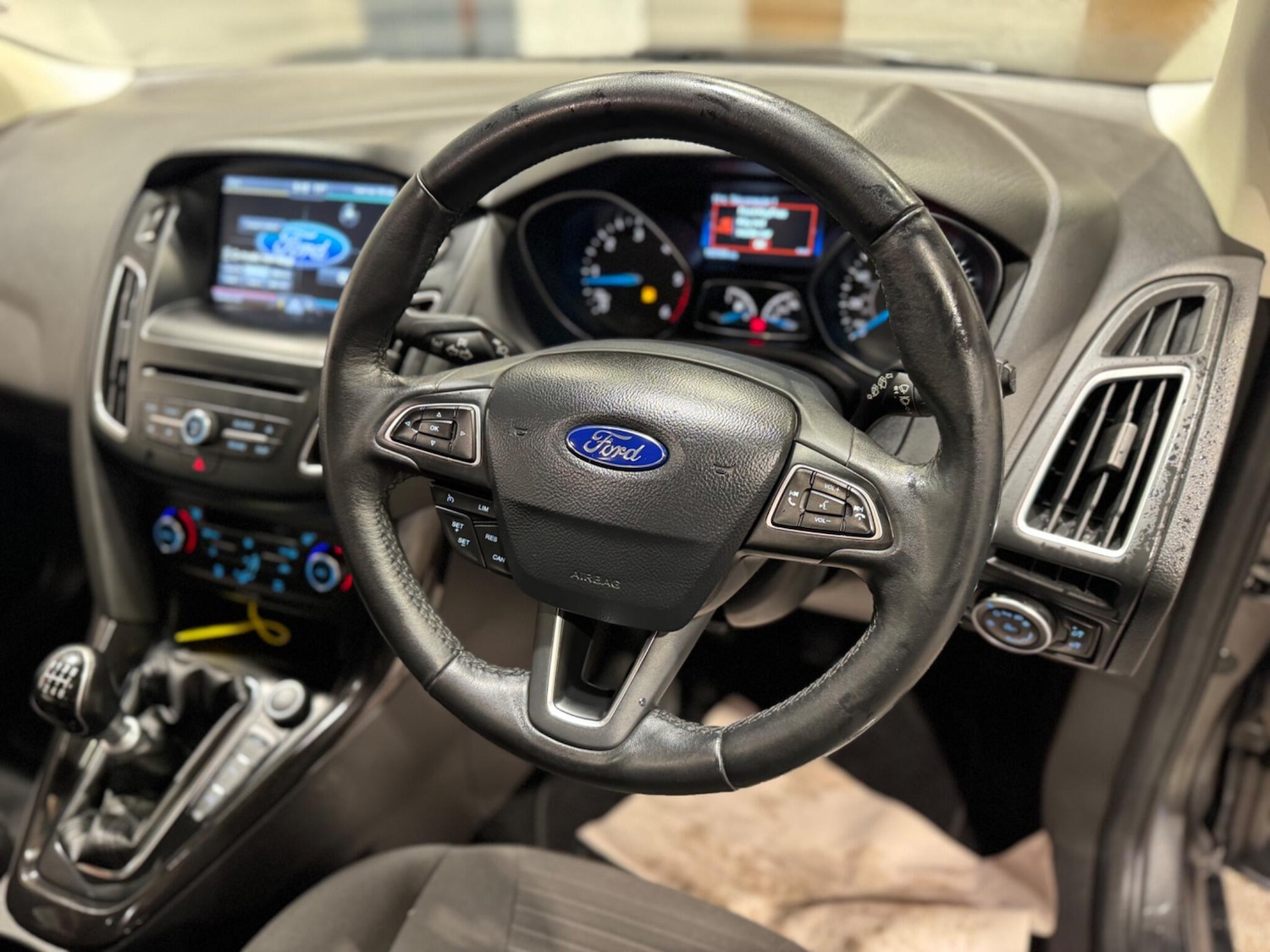 Used Ford Focus 2015 for sale - 77372593: Photo 9