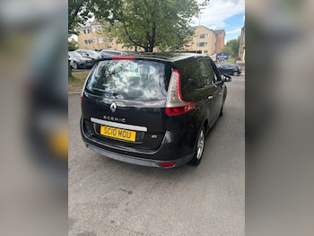 Used Renault Grand Scenic 2010 for sale - 77372588: Photo