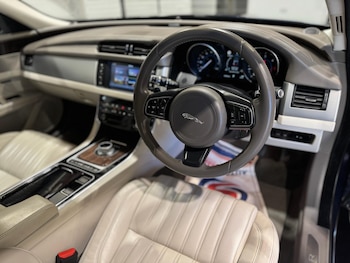 Used Jaguar XF 2015 for sale - 79116088: Photo