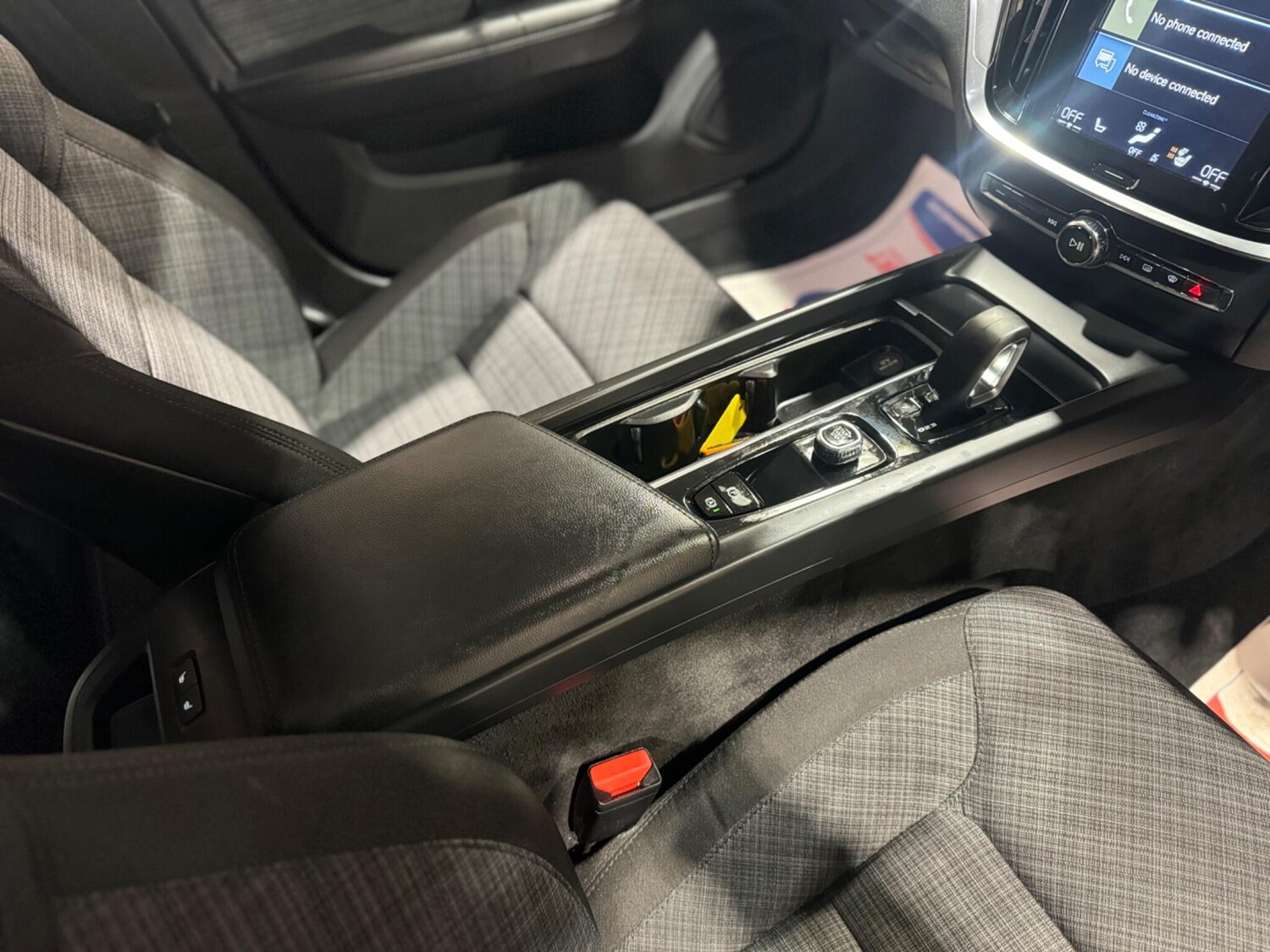 Used Volvo V60 2021 for sale - 77372597: Photo 15