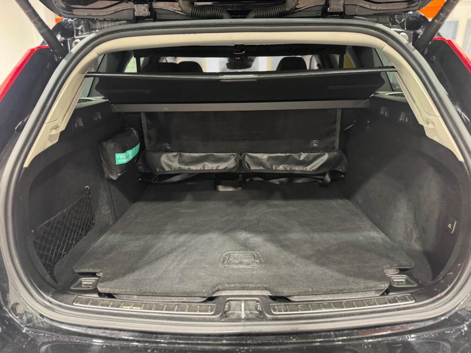 Used Volvo V60 2021 for sale - 77372597: Photo 20