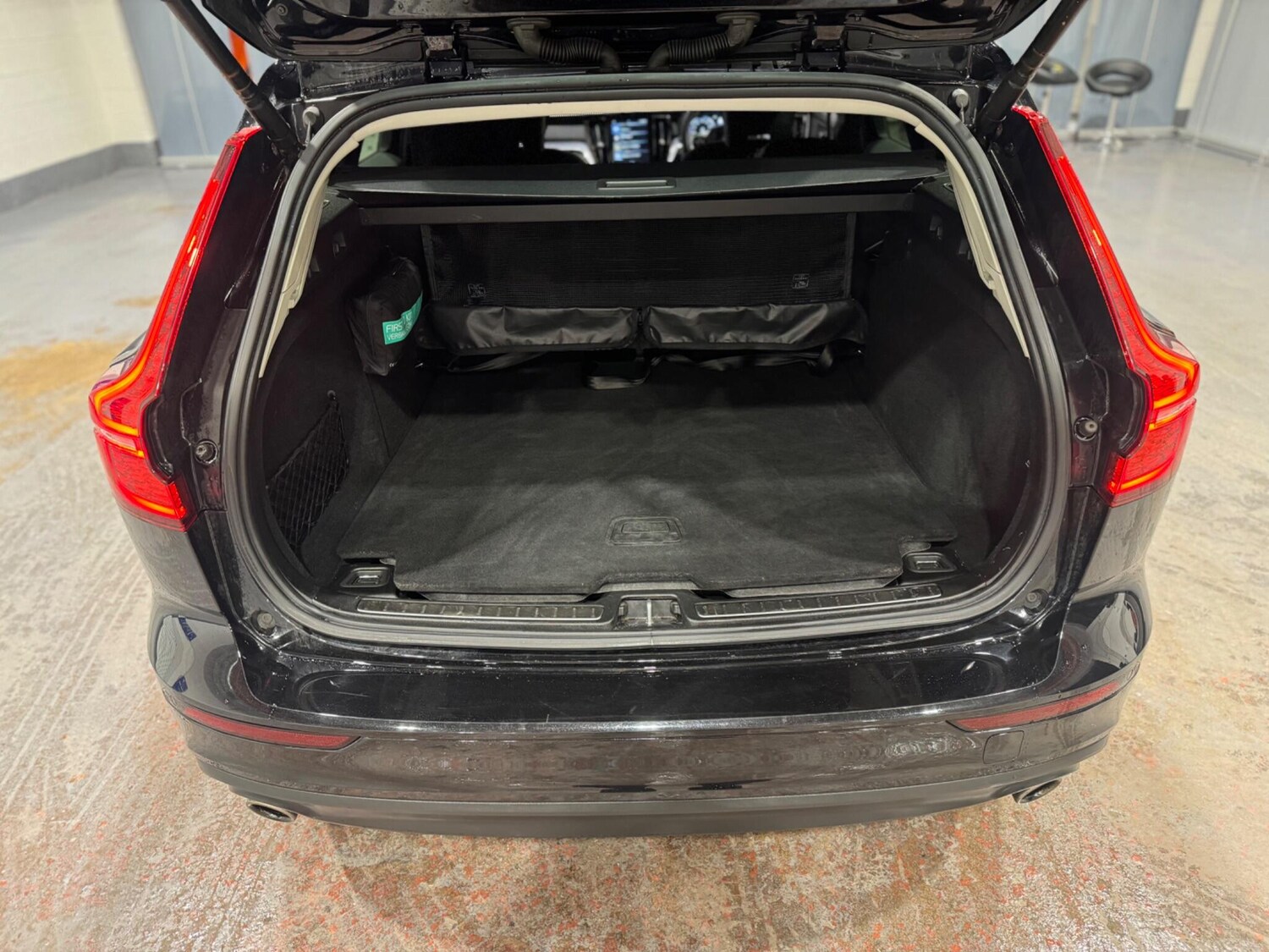 Used Volvo V60 2021 for sale - 77372597: Photo 21
