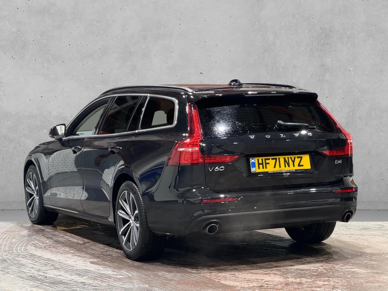 Used Volvo V60 2021 for sale - 77372597: Photo 5