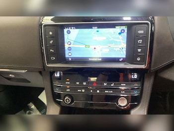 Used Jaguar F-Pace 2017 for sale - 79236428: Photo