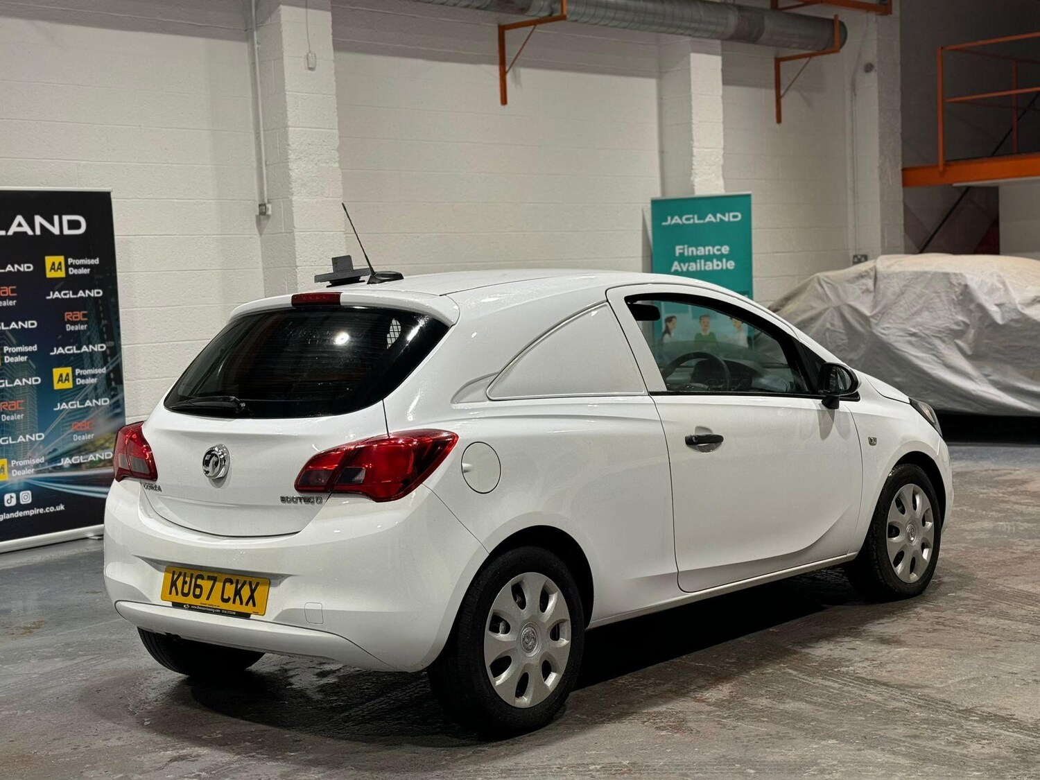 Used Vauxhall Corsa 2017 for sale - 77372607: Photo 5