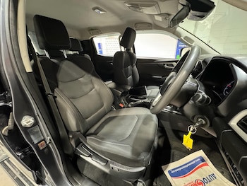 Used Isuzu D-Max 2022 for sale - 79076102: Photo