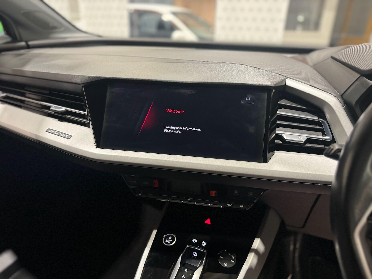 Used Audi Q4 e-tron 2023 for sale - 77411631: Photo 12