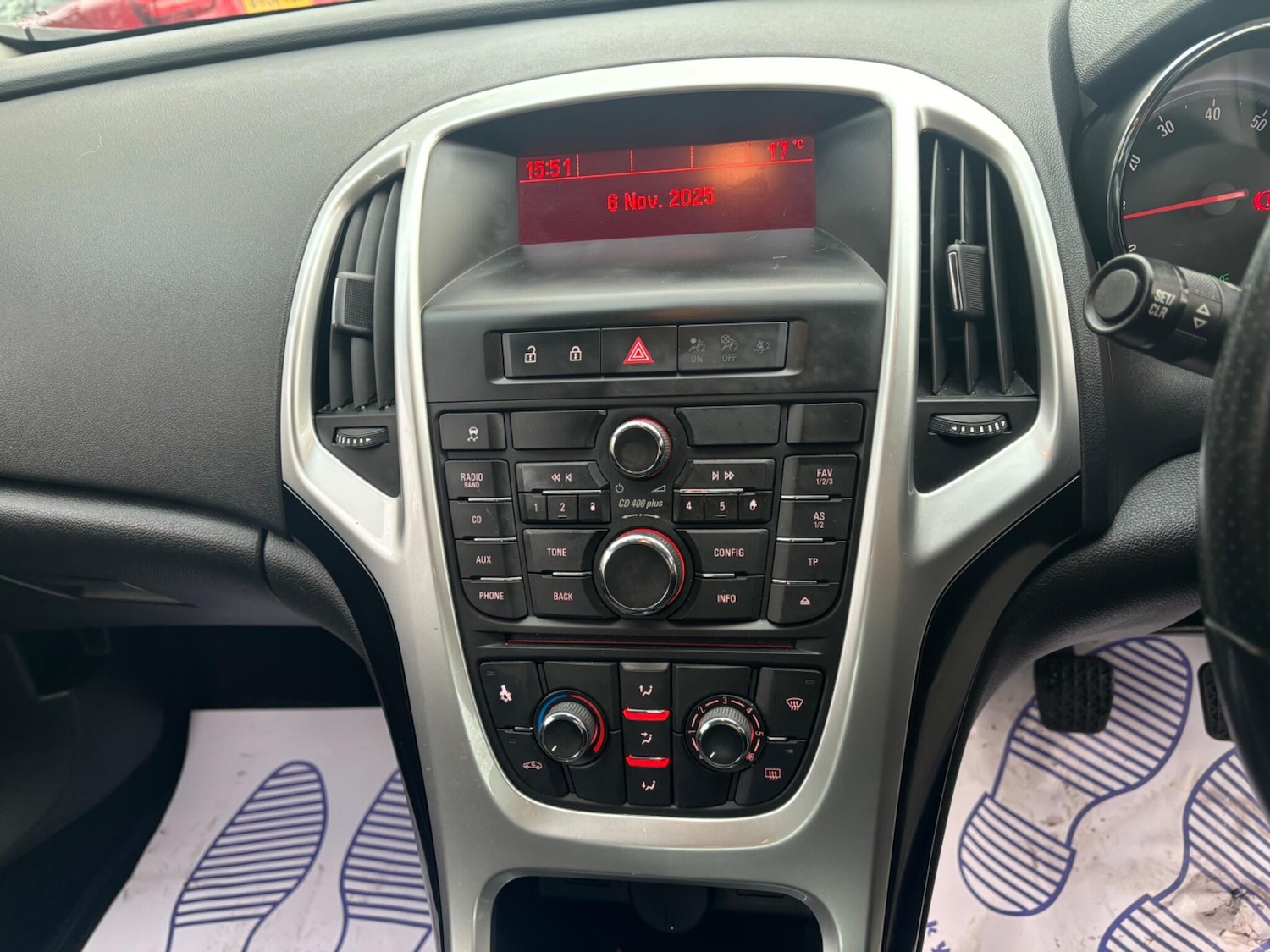 Used Vauxhall Astra 2015 for sale - 77372585: Photo 11