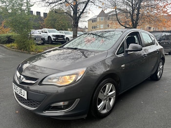 Used Vauxhall Astra 2015 for sale - 77372585: Photo