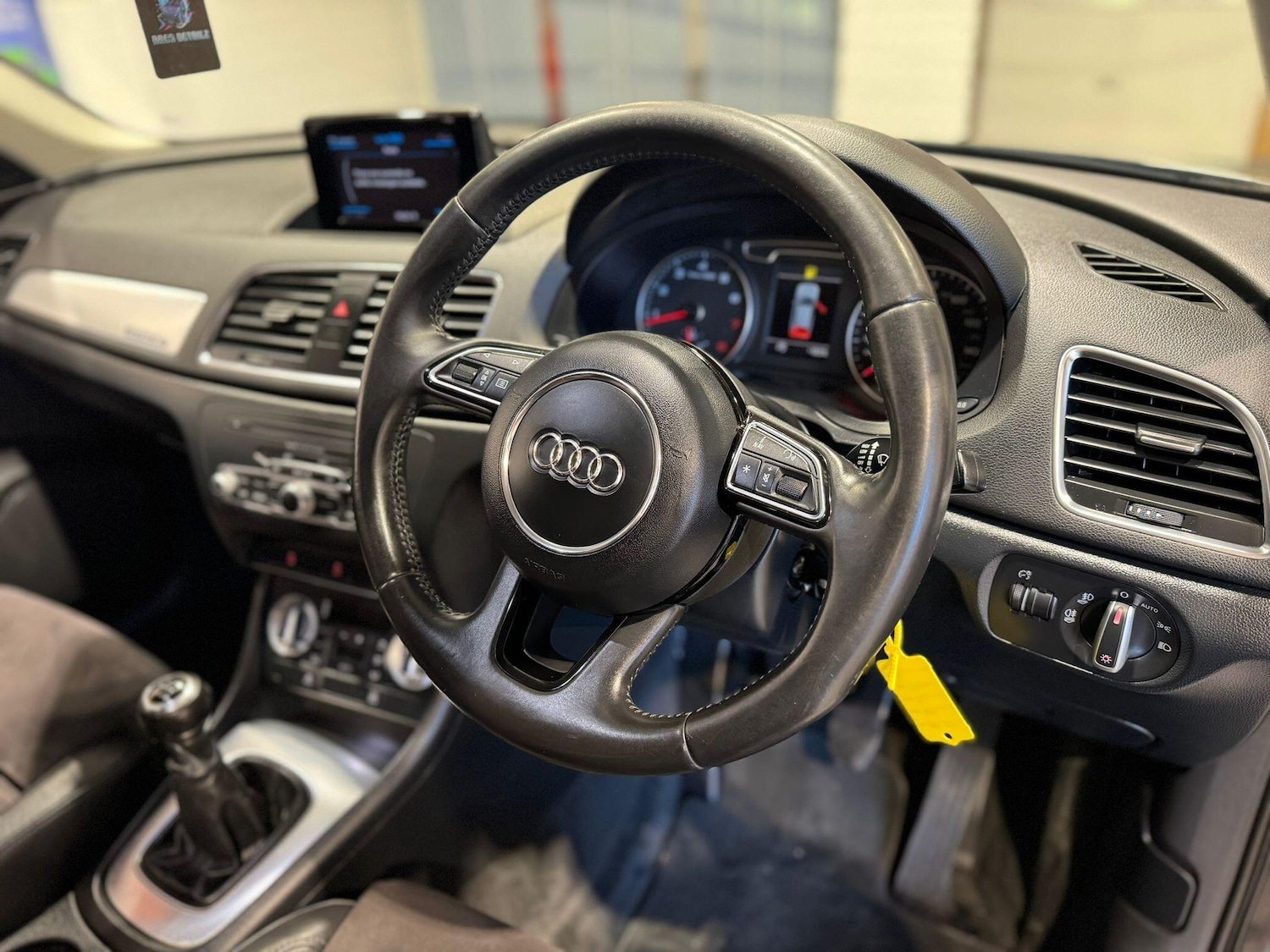 Used Audi Q3 2011 for sale - 77372567: Photo 11