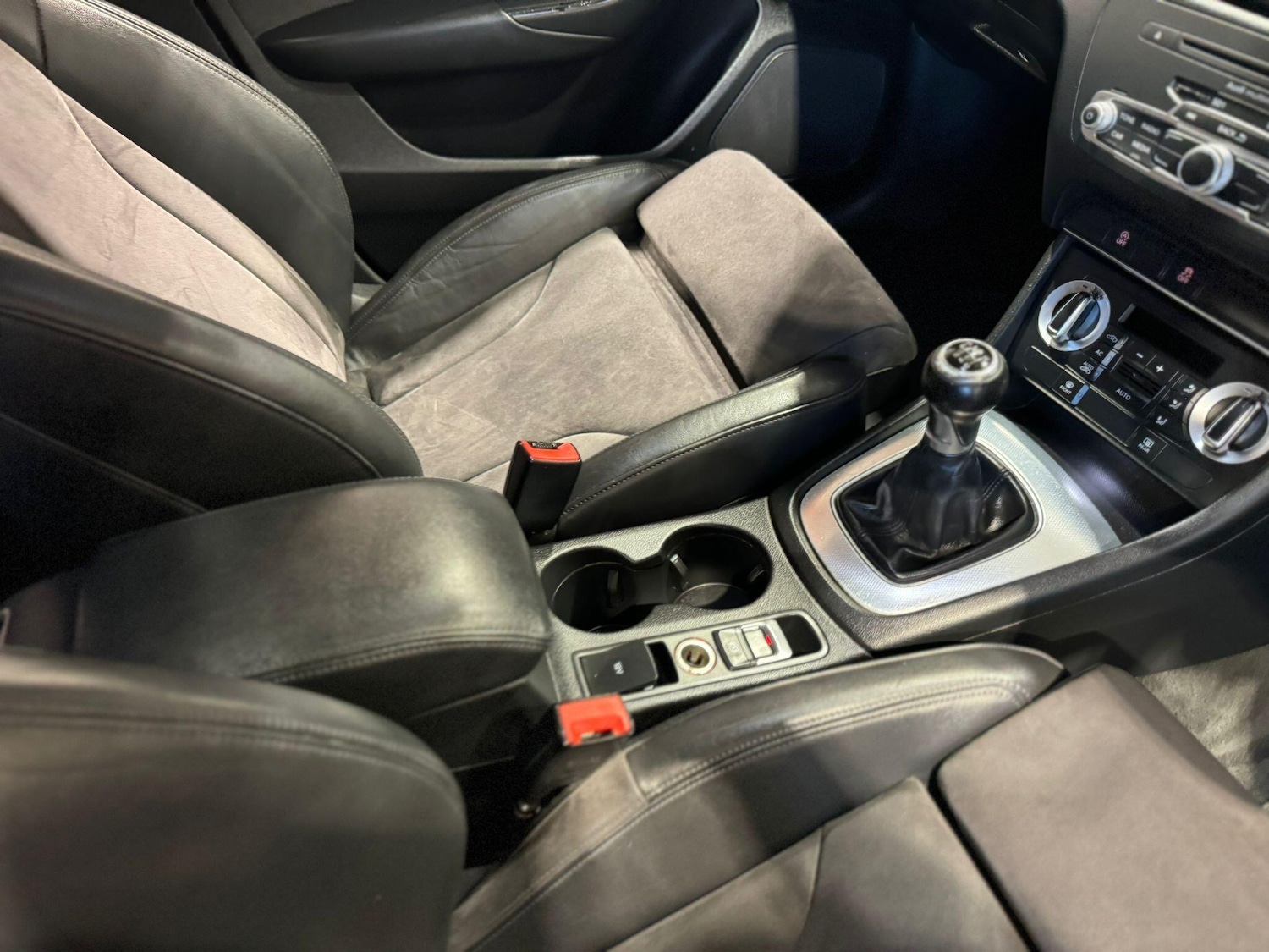 Used Audi Q3 2011 for sale - 77372567: Photo 15