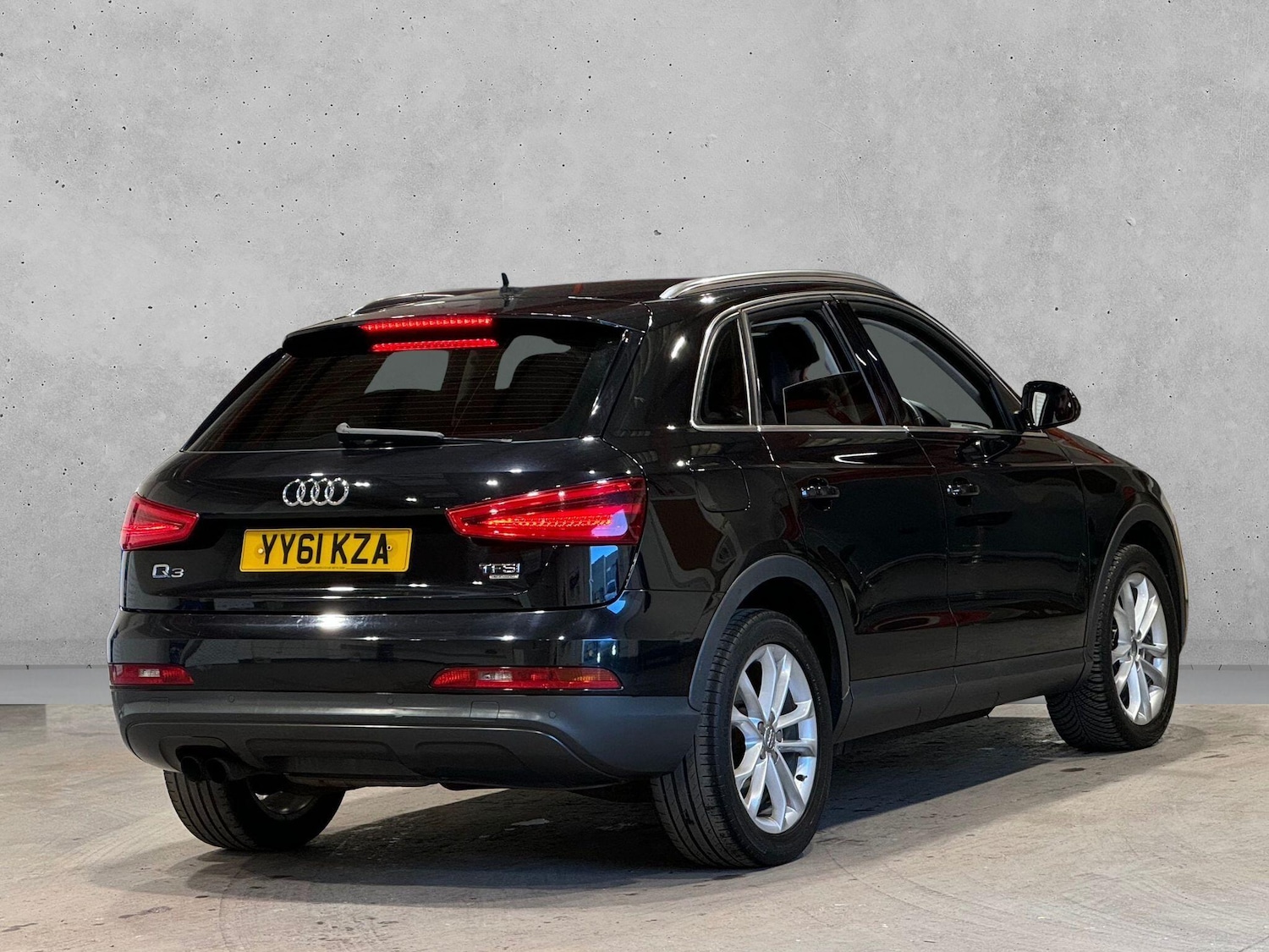 Used Audi Q3 2011 for sale - 77372567: Photo 5