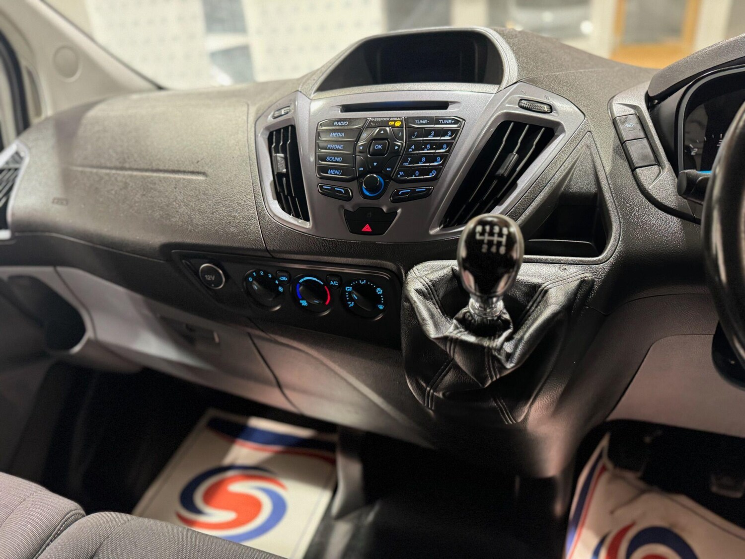 Used Ford Transit Custom 2017 for sale - 77372605: Photo 12