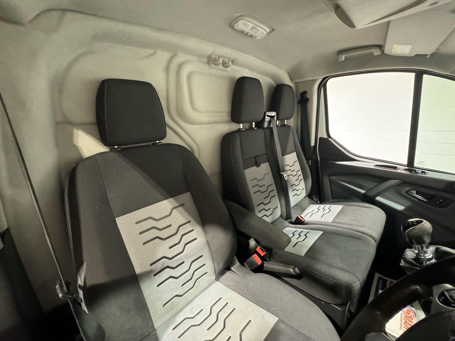 Used Ford Transit Custom 2017 for sale - 77372605: Photo 8