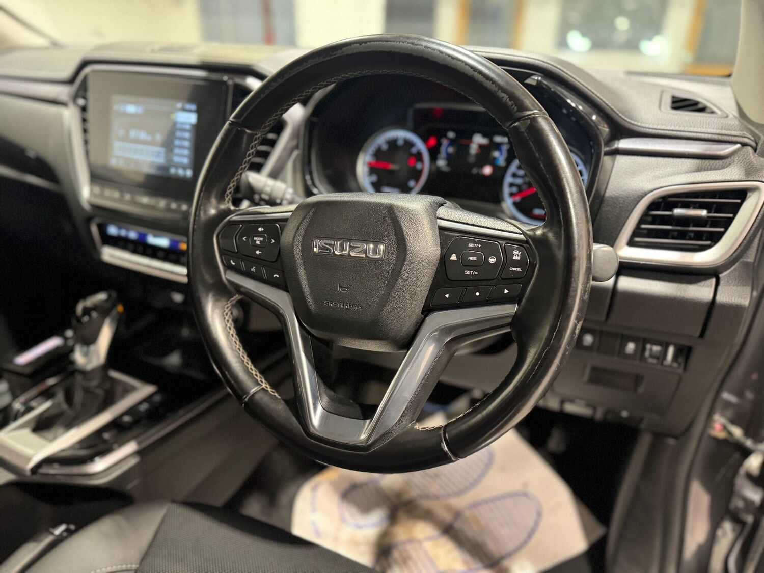 Used Isuzu D-Max 2023 for sale - 77372602: Photo 9