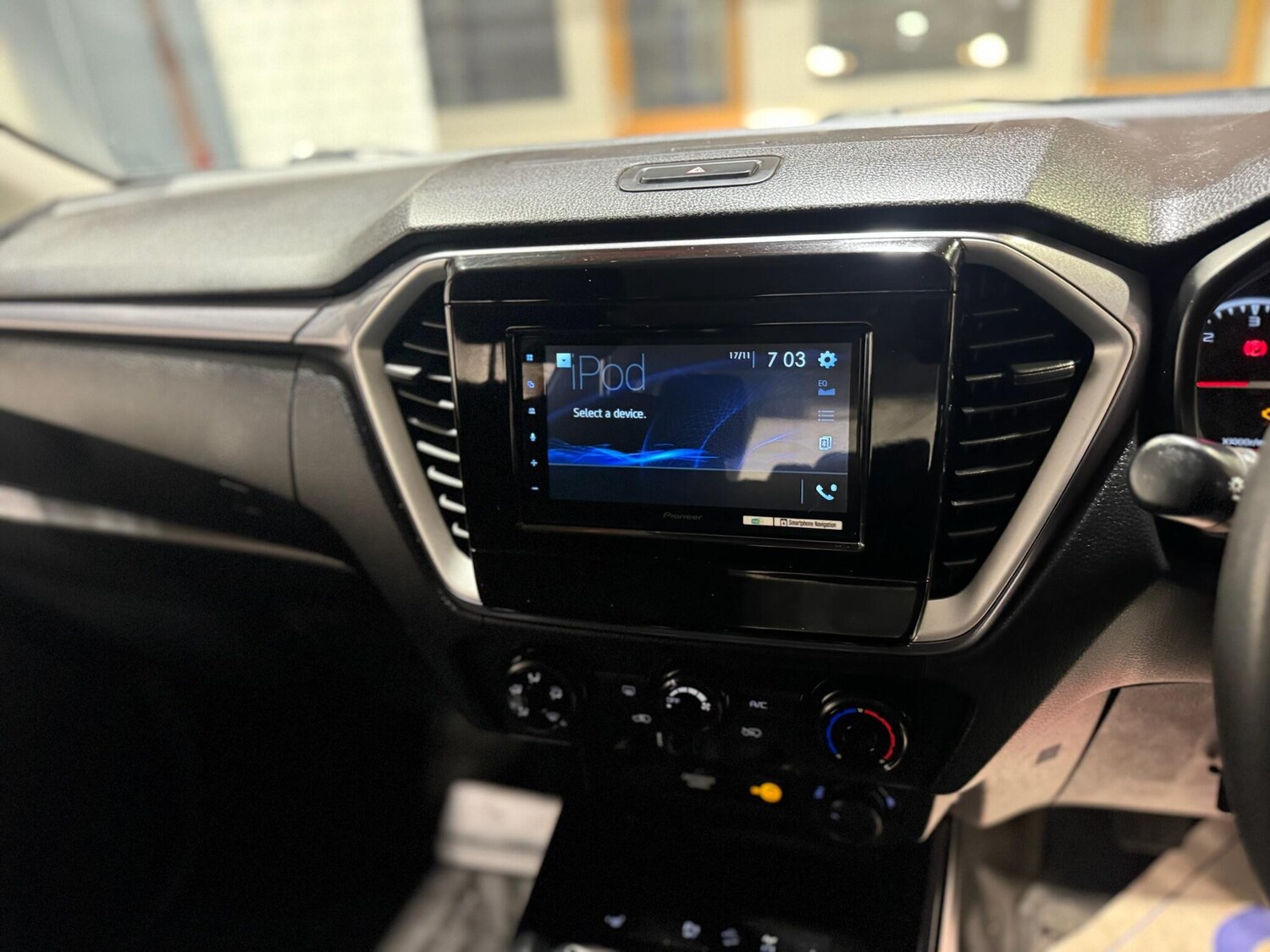 Used Isuzu D-Max 2022 for sale - 77372611: Photo 9