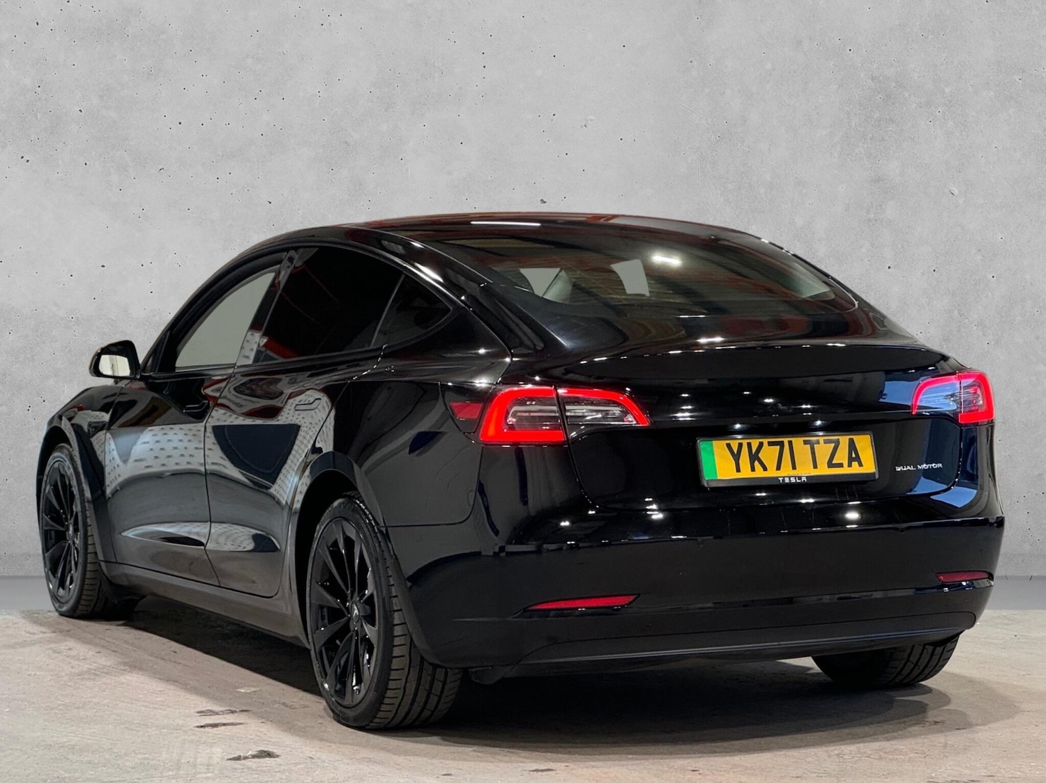 Used Tesla Model 3 2021 for sale - 77372640: Photo 5