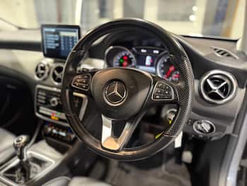 Used Mercedes-Benz GLA 2018 for sale - 79634757: Photo