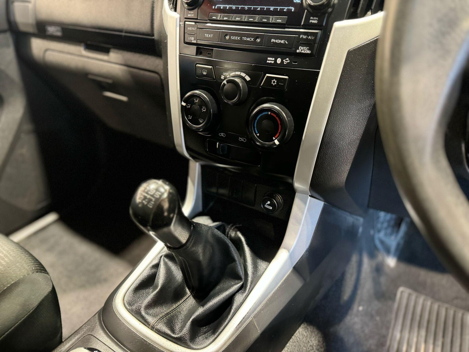 Used Isuzu D-Max 2020 for sale - 77372633: Photo 13