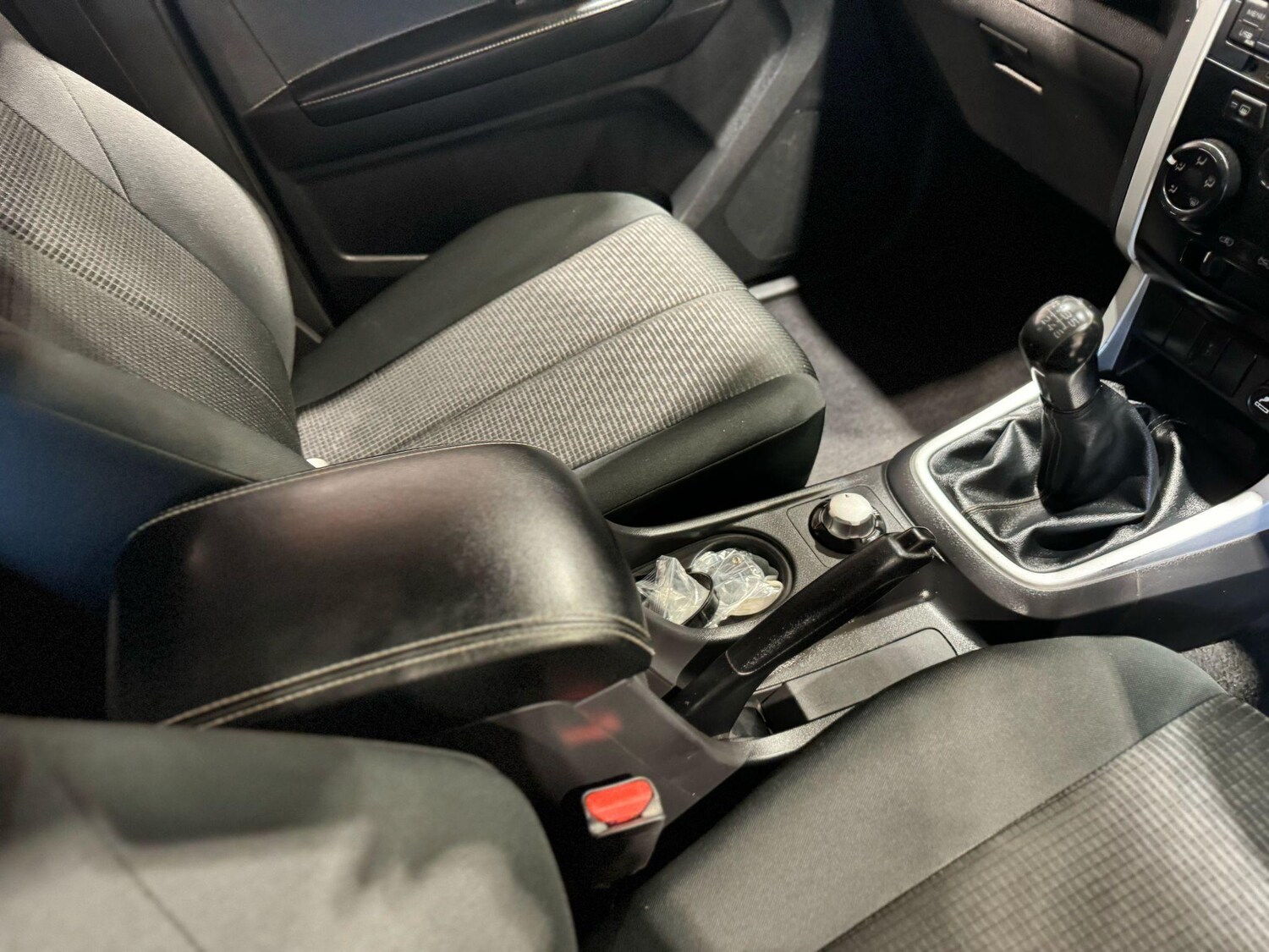 Used Isuzu D-Max 2020 for sale - 77372633: Photo 14