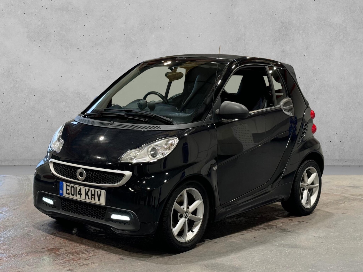 Used smart fortwo 2014 for sale - 77372639: Photo 4