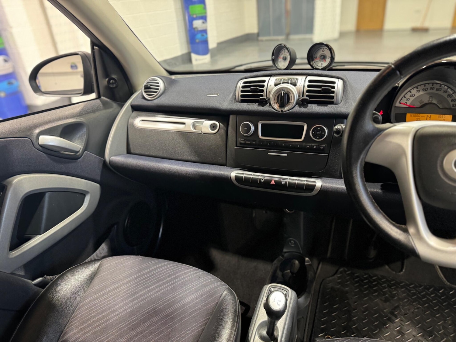 Used smart fortwo 2014 for sale - 77372639: Photo 9